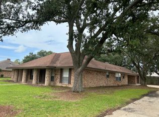 (Undisclosed Address), Baton Rouge, LA 70816