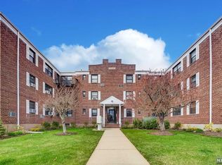 241 E Main St, Bergenfield, NJ 07621