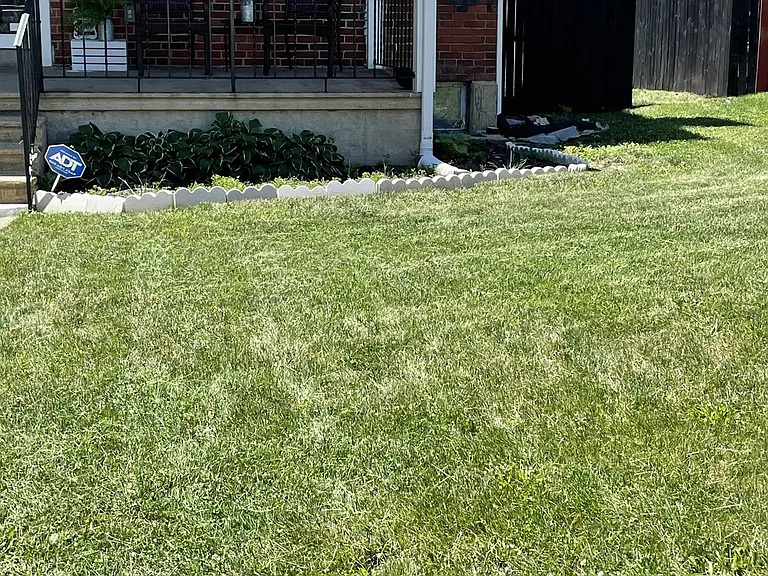 1915 Hillenwood Rd — Photo 2