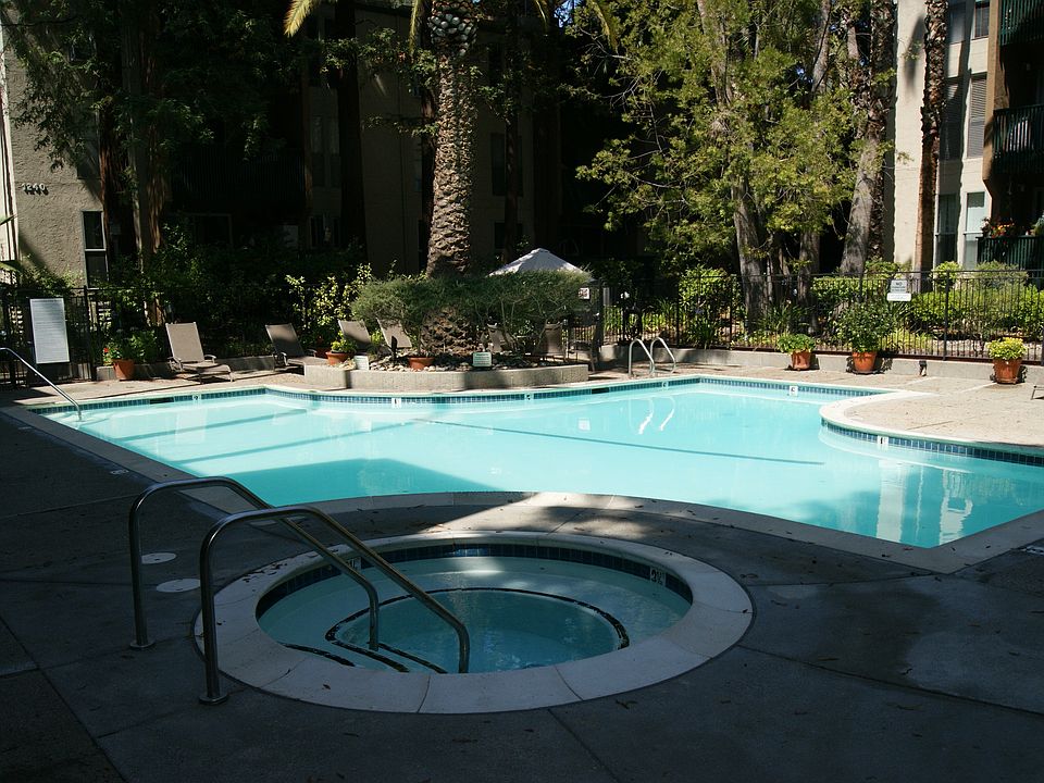 1st image of 185 Sierra Dr APT 214