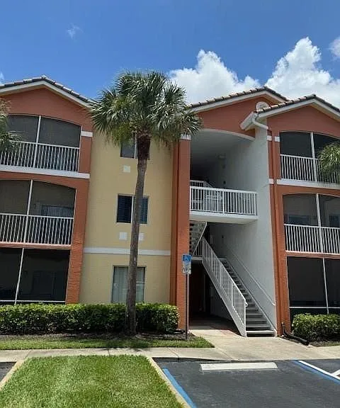 6360 Aragon Way #206 — Photo 1