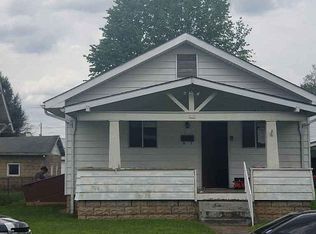 215 37th St, Huntington, WV 25702