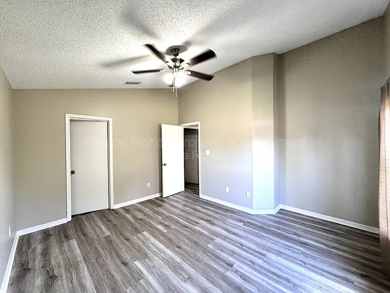 7305 Marseille Cir — Photo 13