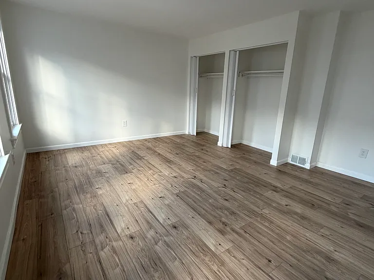 22 Weible St — Photo 11