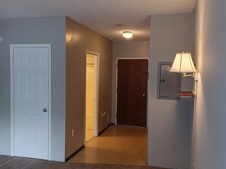 4700 Westgrove St #101 — Photo 2
