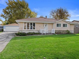 7329 Cliffside Dr, Racine, WI 53402