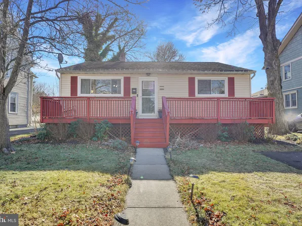 157 2nd Ave, Hightstown, NJ 08520