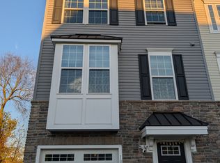 102 Mulberry Dr, Malvern, PA 19355