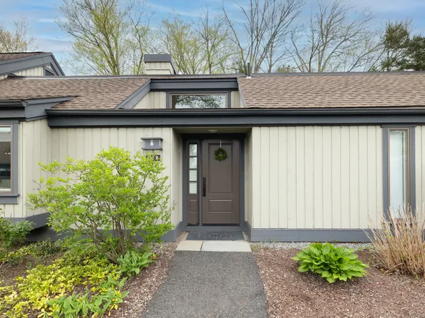 898 B Heritage Village #898 B, Southbury, CT 06488