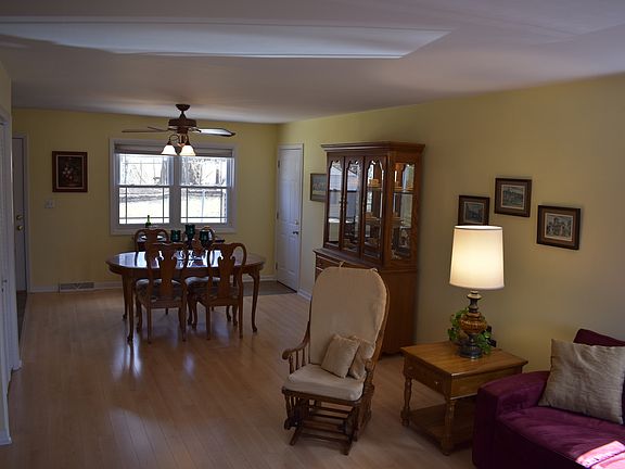 2nd image of 14903 Highland Ave