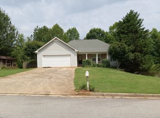 716 Meadow Spring Dr, Temple, GA 30179
