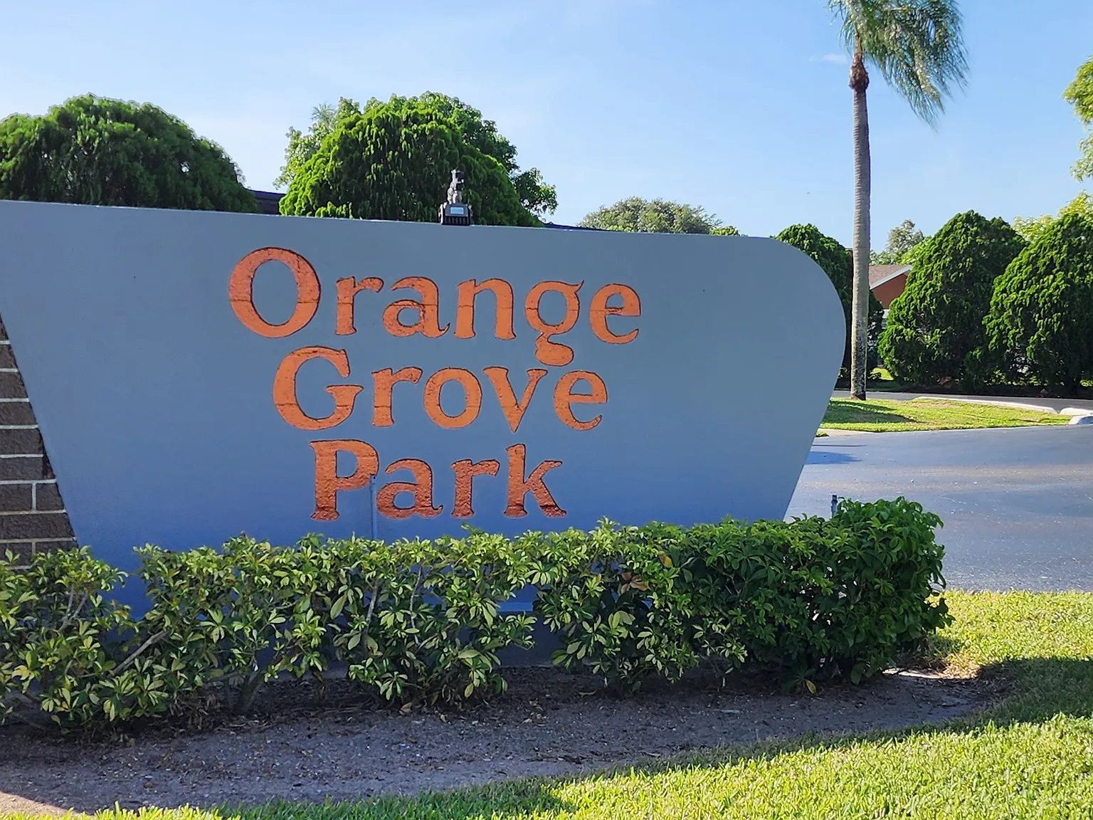 2 bed, 812 sqft, $950 — Photo 1