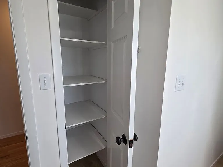 4001 Roland Dr — Photo 32