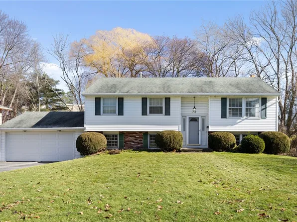 72 Heritage Dr, Rochester, NY 14615