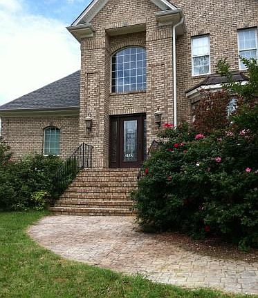5th image of 2532 N Beech Ln