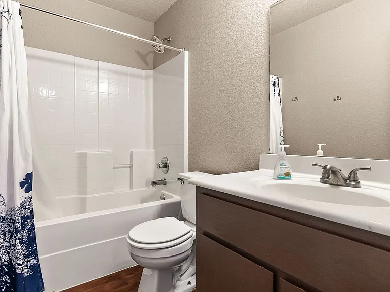 3901 Kevin Shaw Dr — Photo 3
