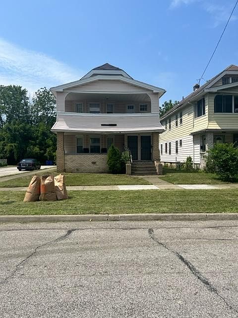 1st image of 3618 E 151st St