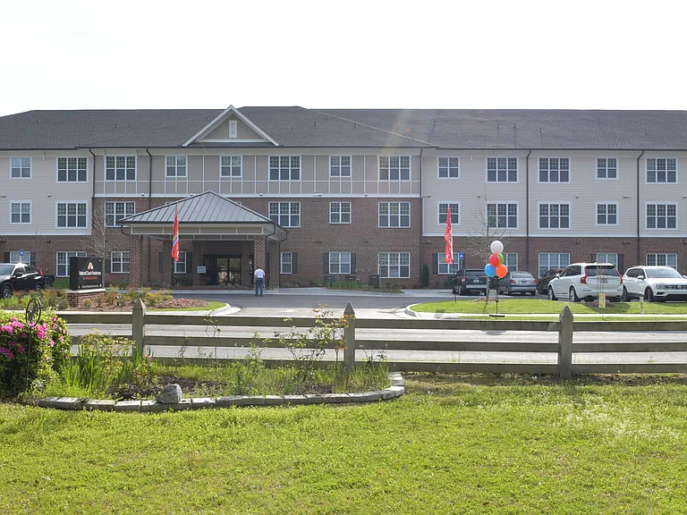 Ash Branch Manor — Photo 16