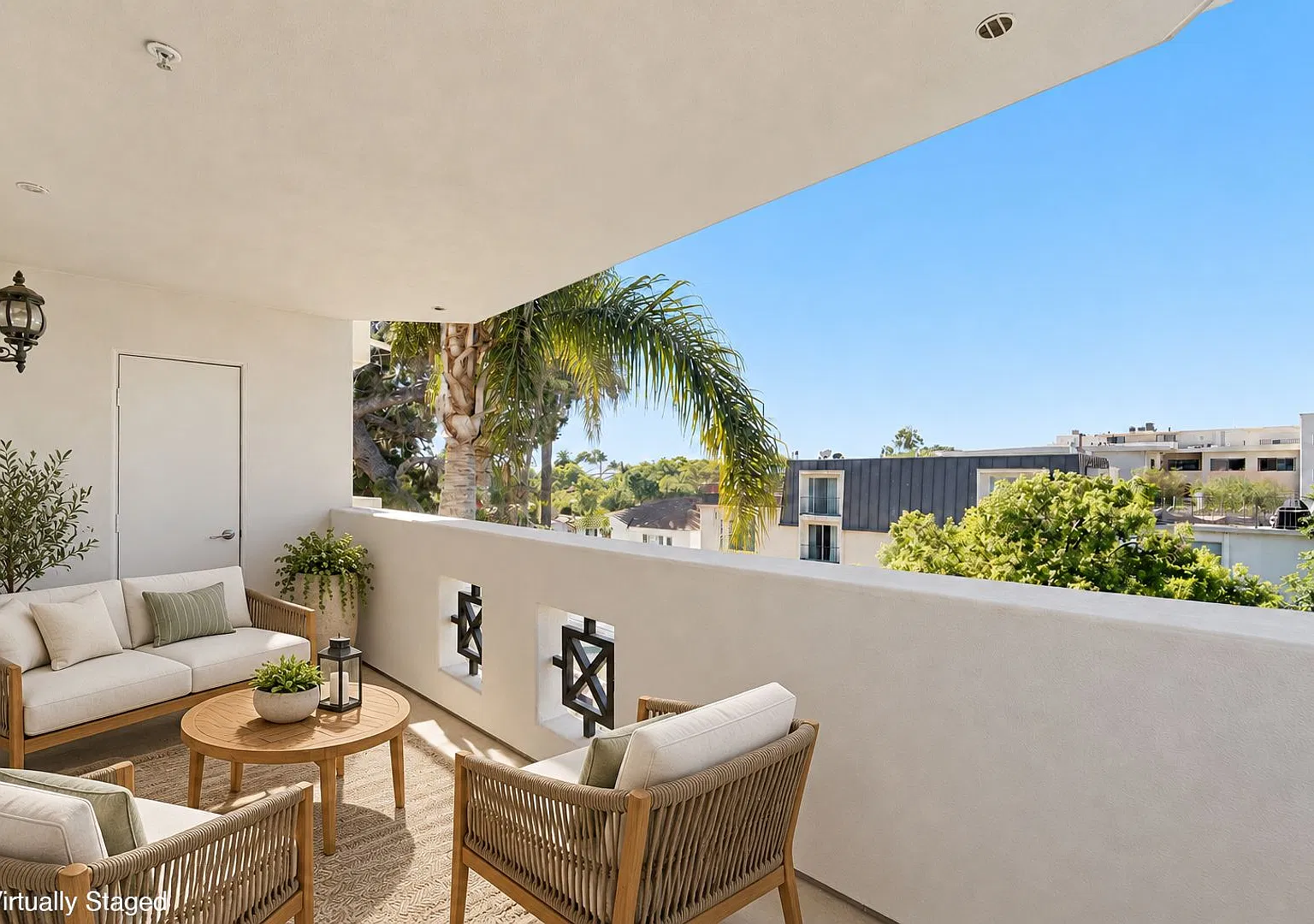Sunlit Corner 2BD/2BA in Westwood with Two Balconies and In-Unit Laundry — Photo 4