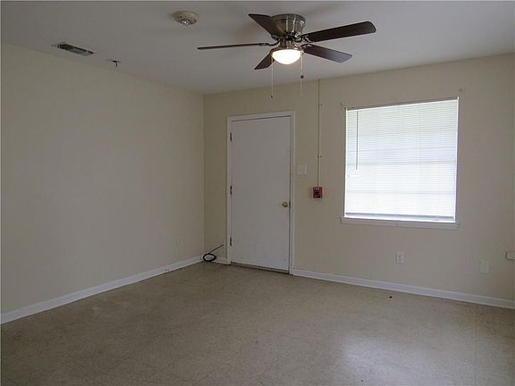 4th image of 4076 E Louisiana State Dr