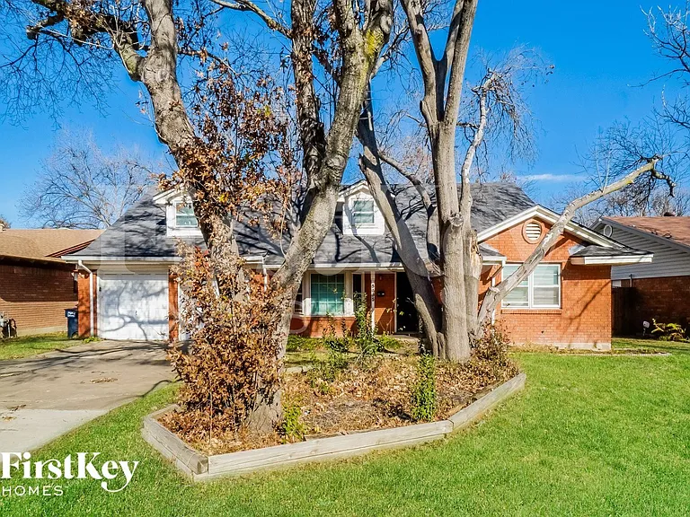 5605 Odessa Ave — Photo 1