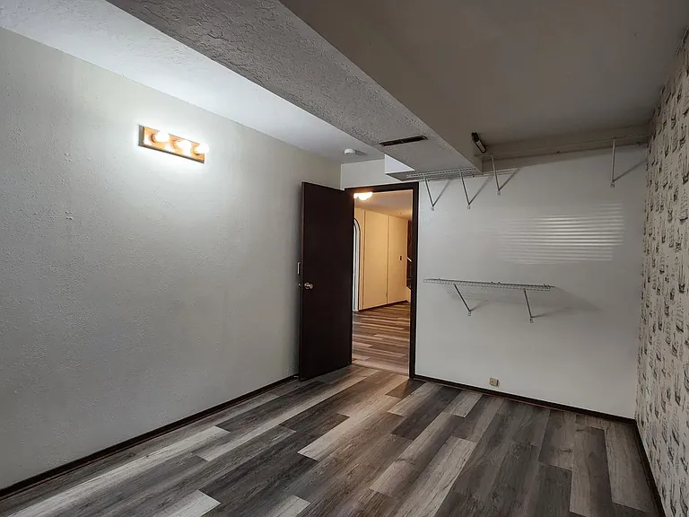 224 Glacier Dr — Photo 17