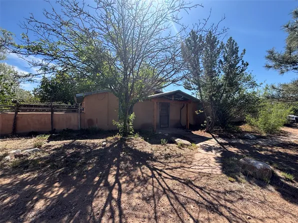 1674 Camino McMillin, Santa Fe, NM 87507