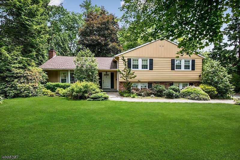 1st image of 4 N Hillside Ave