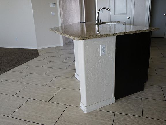 5th image of 6429 Vilaggio Dr