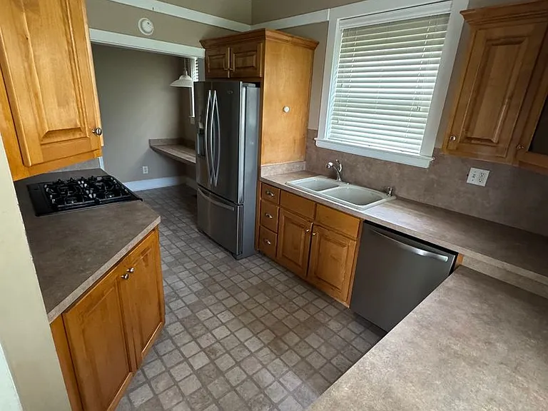252 Drennen Dr — Photo 2
