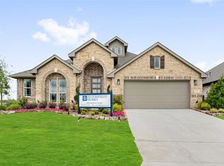 121 Emperor Oak Ct, Balch Springs, TX 75181