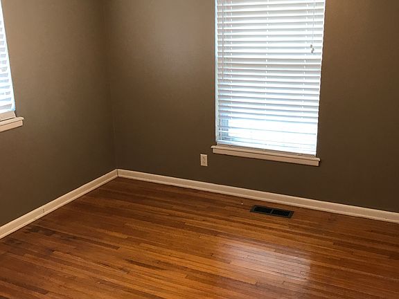 4th image of 724 Highland Ave