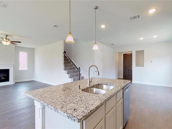 4th image of 4728 Cash Dr
