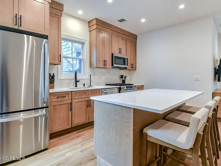 22 Atlantic Ave — Photo 5