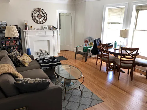 614 W Oakdale Ave #3B Photo 1 614 W Oakdale Ave #3B Photo 1