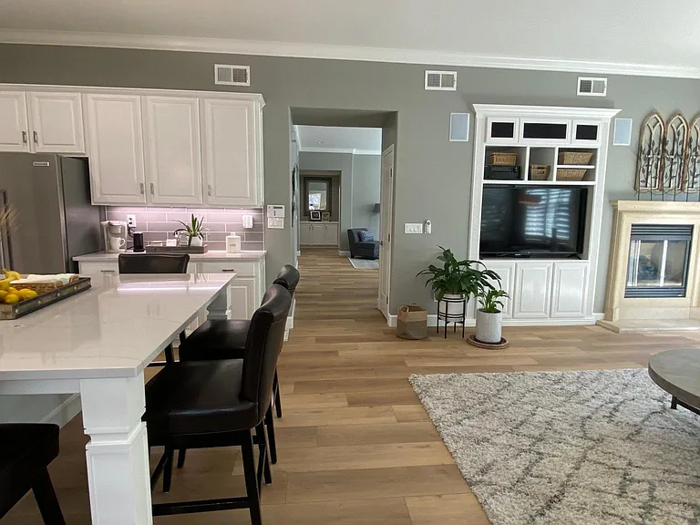 5195 Equestrian Ct — Photo 13