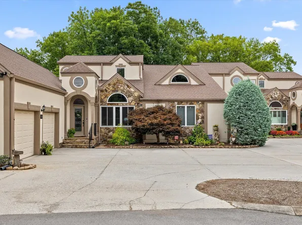 9934 Cattails Meadow Ln, Ooltewah, TN 37363