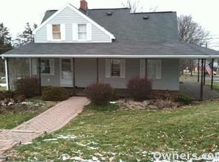 1103 W Laurel Cir, Mount Pleasant, PA 15666