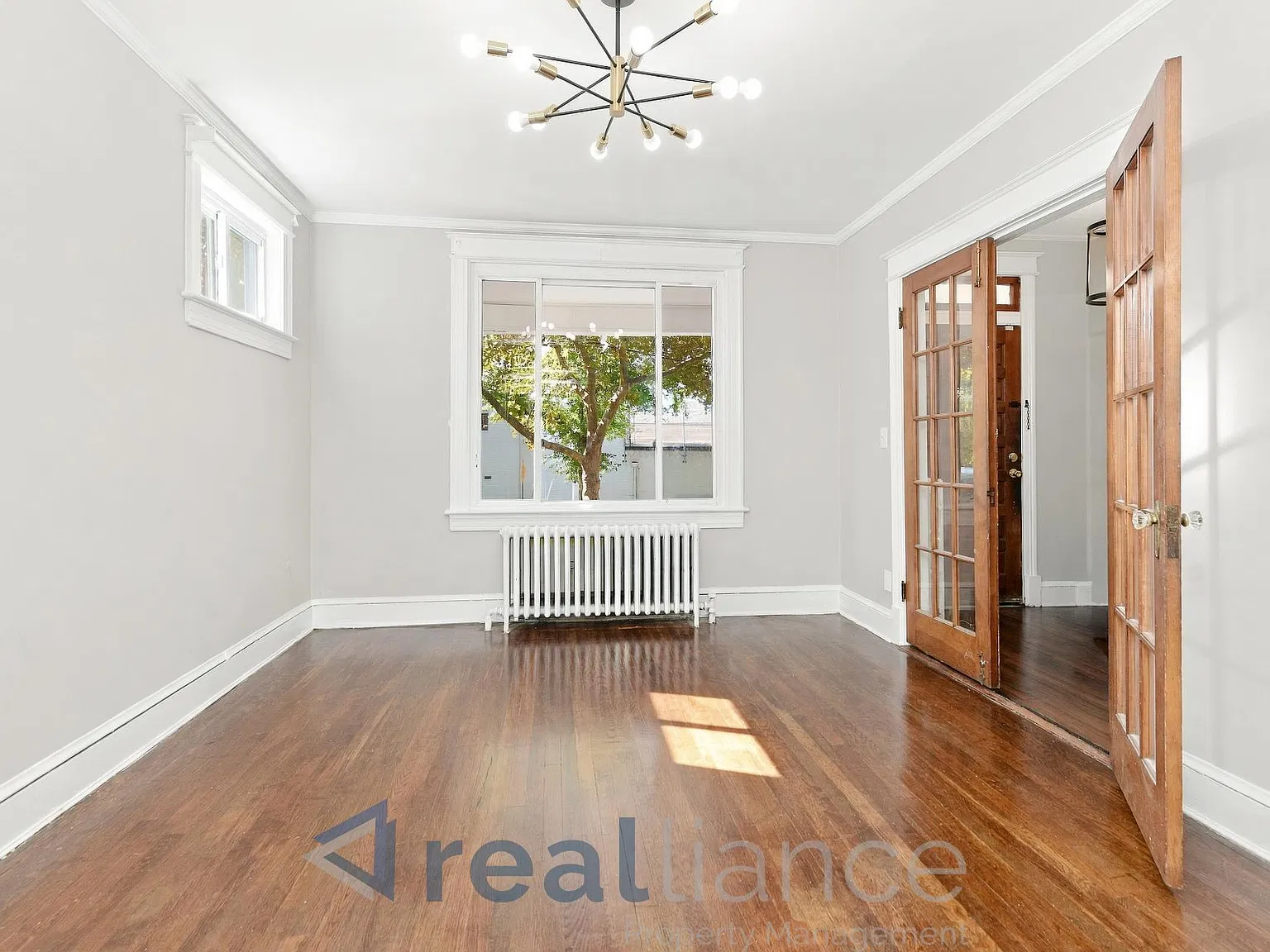 Newly Renovated 4-Bedroom Home with Covered Parking & Private Outdoor — Photo 3
