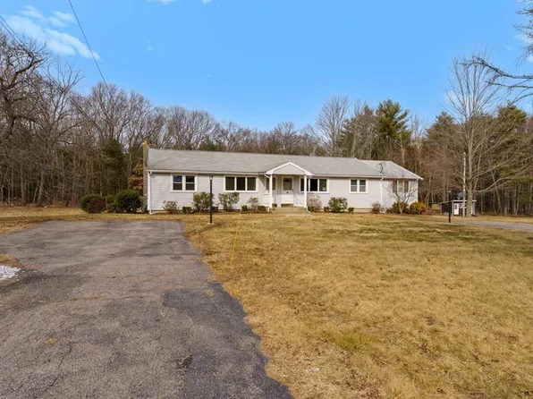 64 Green St #64, Foxboro, MA 02035