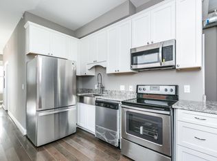 411 N Charles St #2, Baltimore, MD 21202