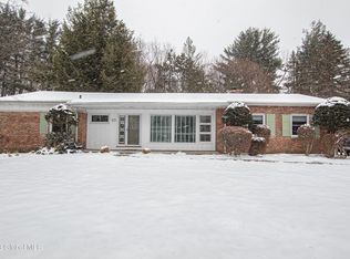 10 Oxford Rd, Troy, NY 12180