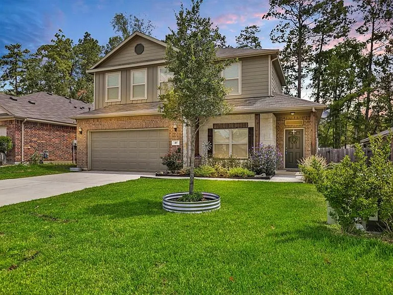 CURB APPEAL! CUTE & WELL-MAINTAINED, ON CUL-DE-SAC IN A SAFE NEIGHBORHOOD FULL OF YOUNG FAMILIES