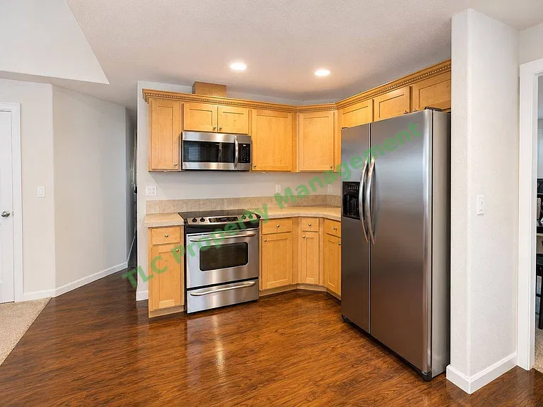942 Salamander Rd SE — Photo 8