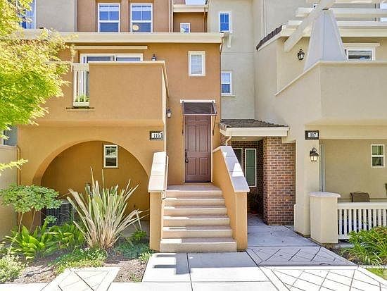 1st image of 115 Muller Pl #1