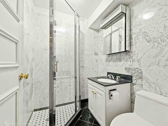 4th image of 59 W 94th St APT 1