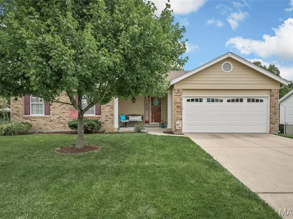 134 Rockaway Dr, O'Fallon, MO 63368