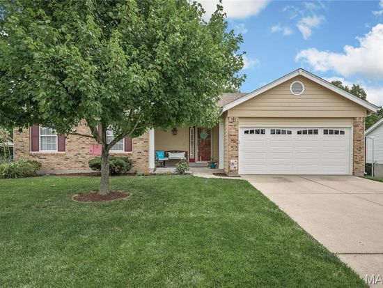 134 Rockaway Dr, O'Fallon, MO 63368