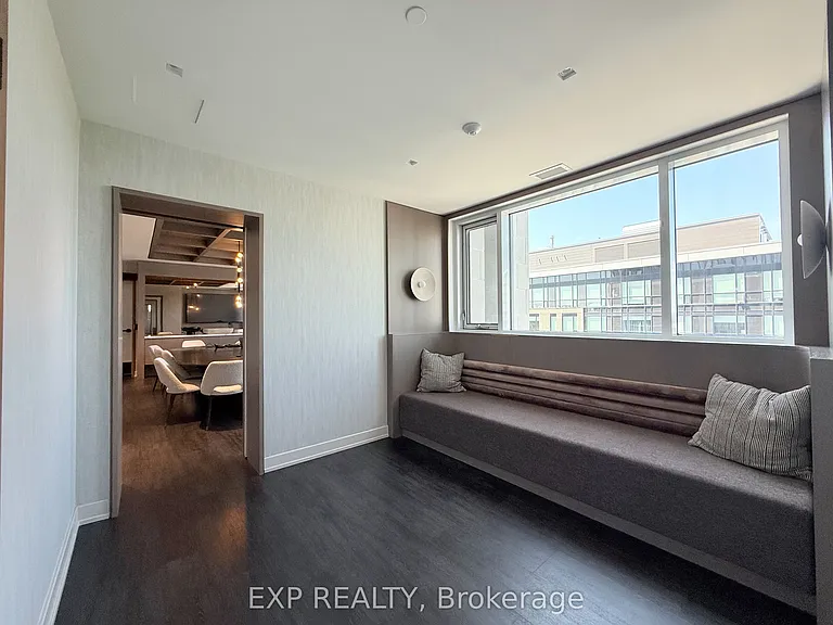 560 Rideau St #423 — Photo 36