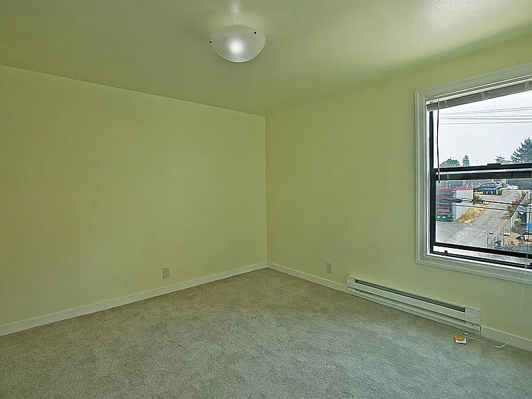 10347 Midvale Ave N #4 — Photo 9